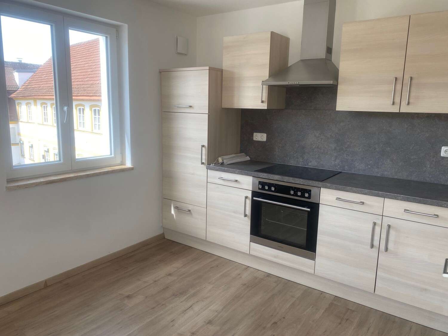 Thumbnail-Wohnung zum Mieten in Siegenburg 1.100,00 € 130 m²