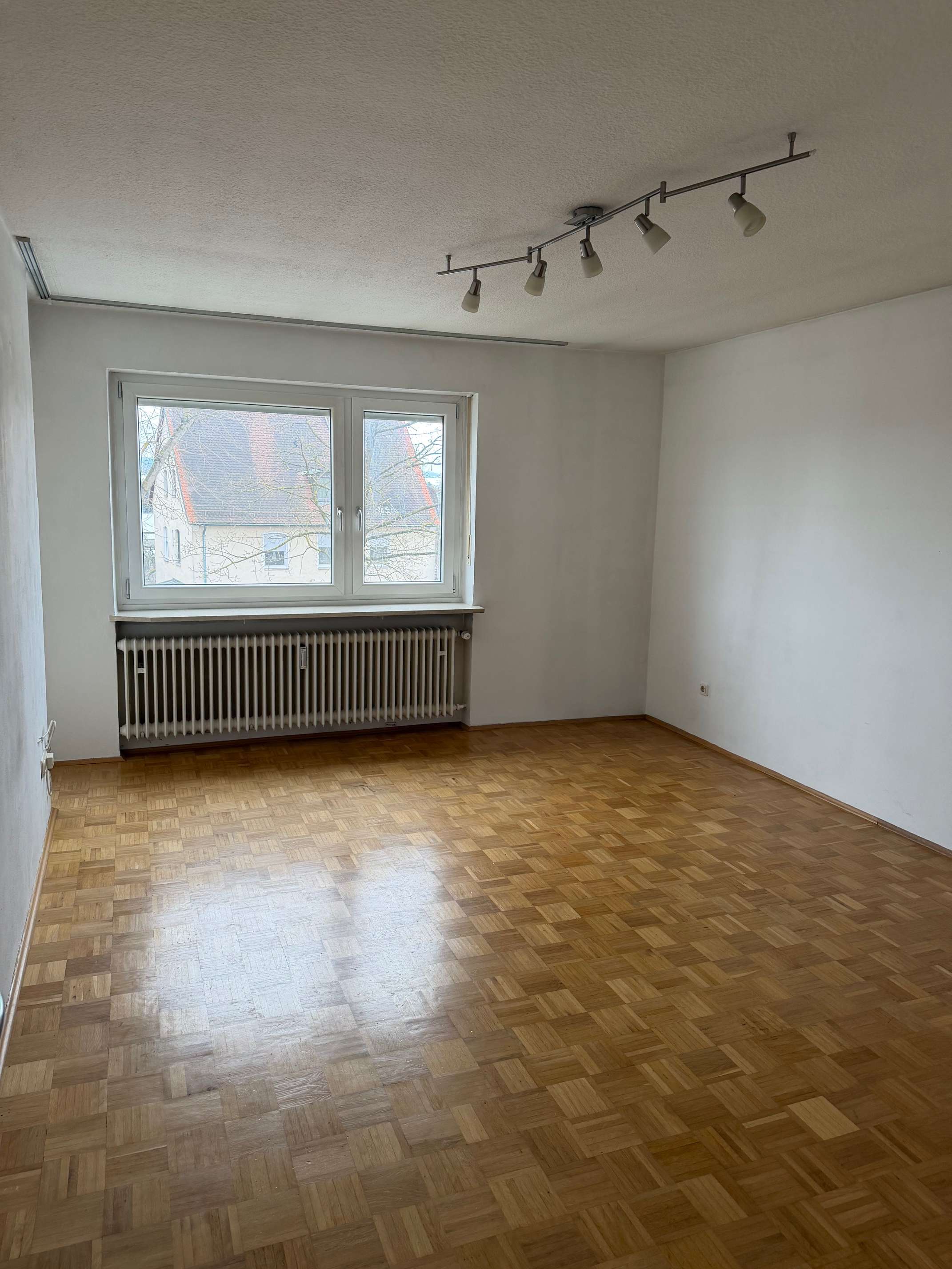 Thumbnail-Wohnung zum Kaufen in Weiden 170.000,00 € 68 m²