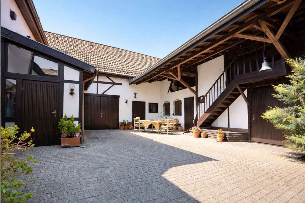 Thumbnail-Haus zum Kaufen in Nettersheim 449.000,00 € 400 m²