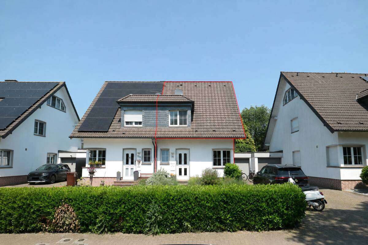 Thumbnail-Haus zum Mieten in Dormagen Straberg 1.800,00 € 165 m²