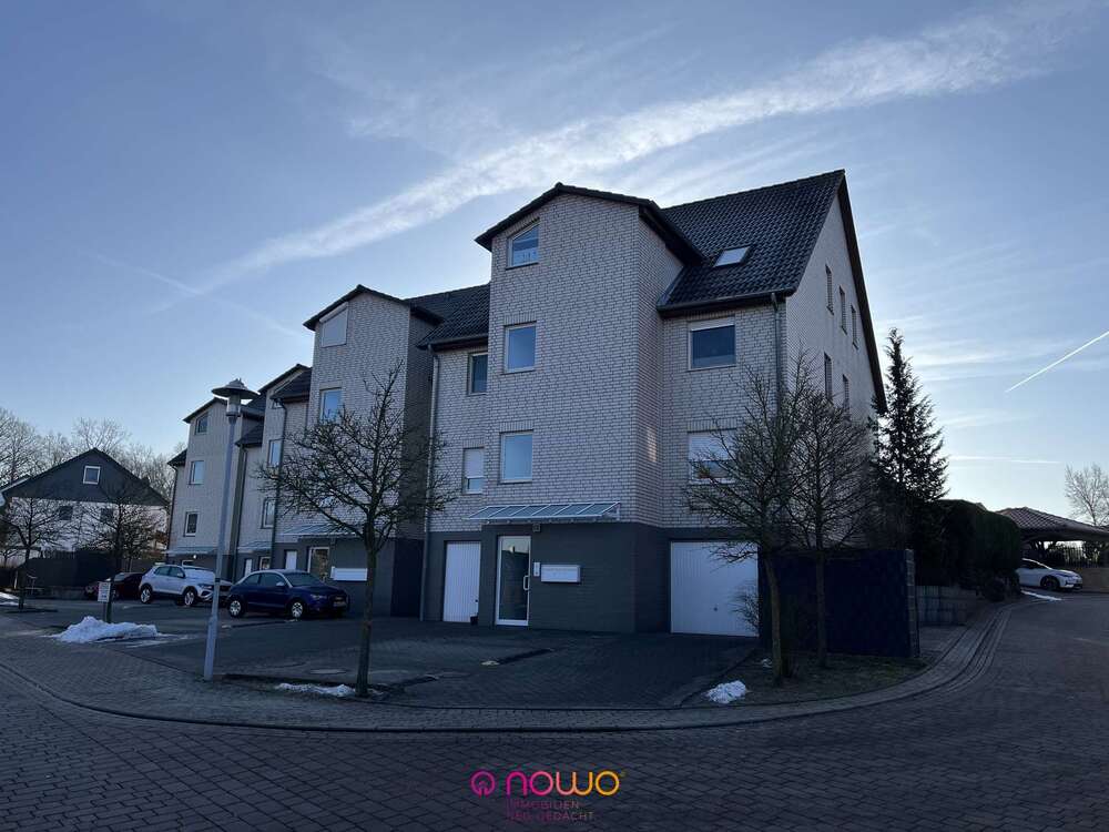 Thumbnail-Wohnung zum Kaufen in Wolfsburg 240.000,00 € 95.8 m²