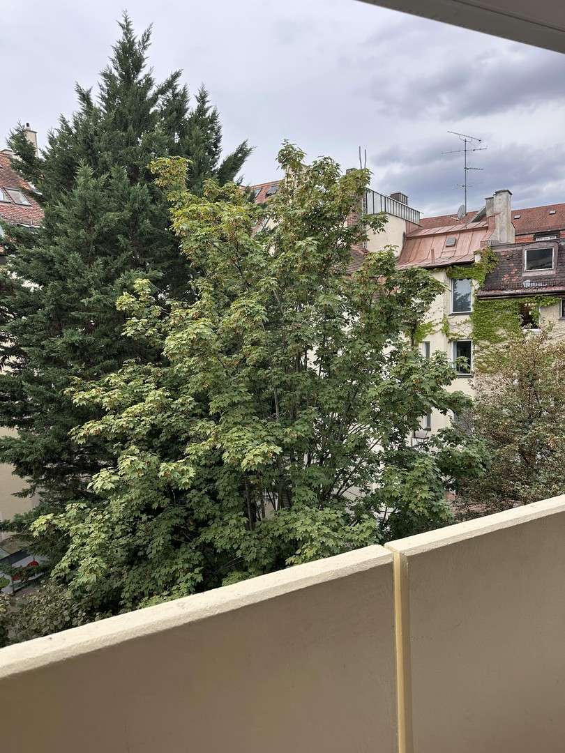 Thumbnail-Wohnung zum Kaufen in München 399.000,00 € 30 m²
