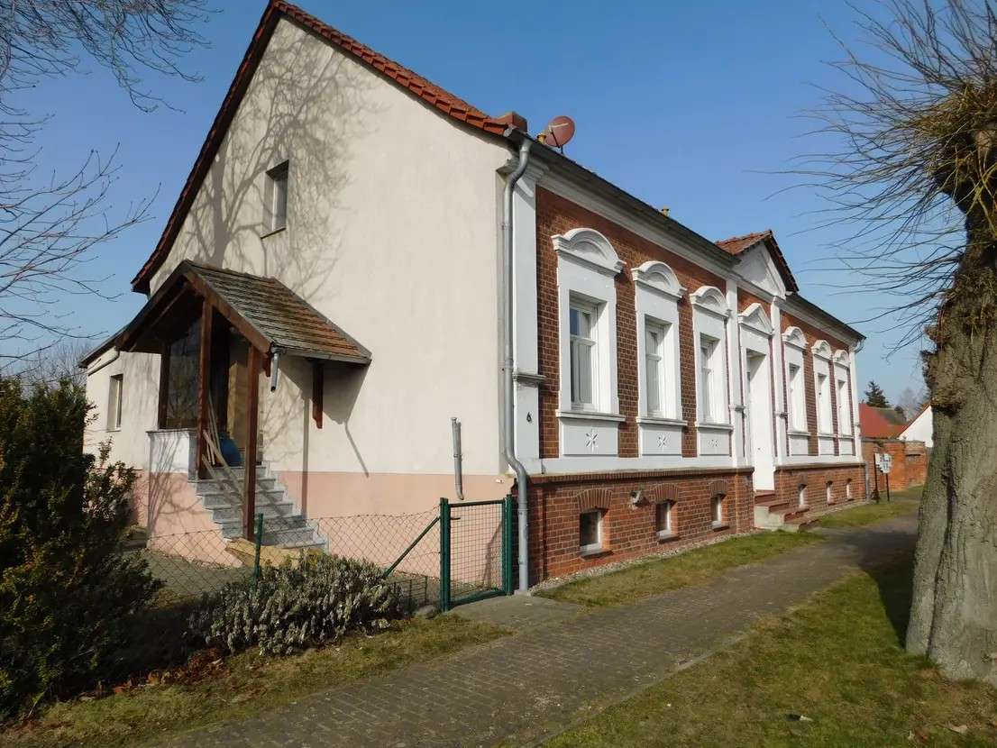 Thumbnail-Wohnung zum Mieten in Rathenow OT Semlin 480,00 € 62.84 m²