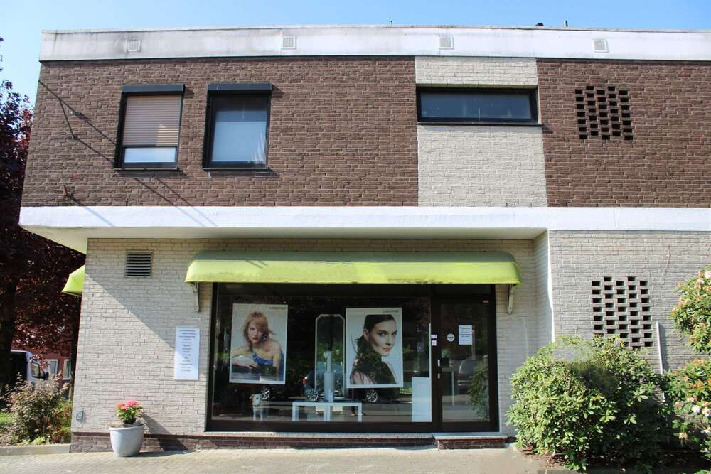 Thumbnail-Haus zum Kaufen in Weener 298.000,00 € 292 m²