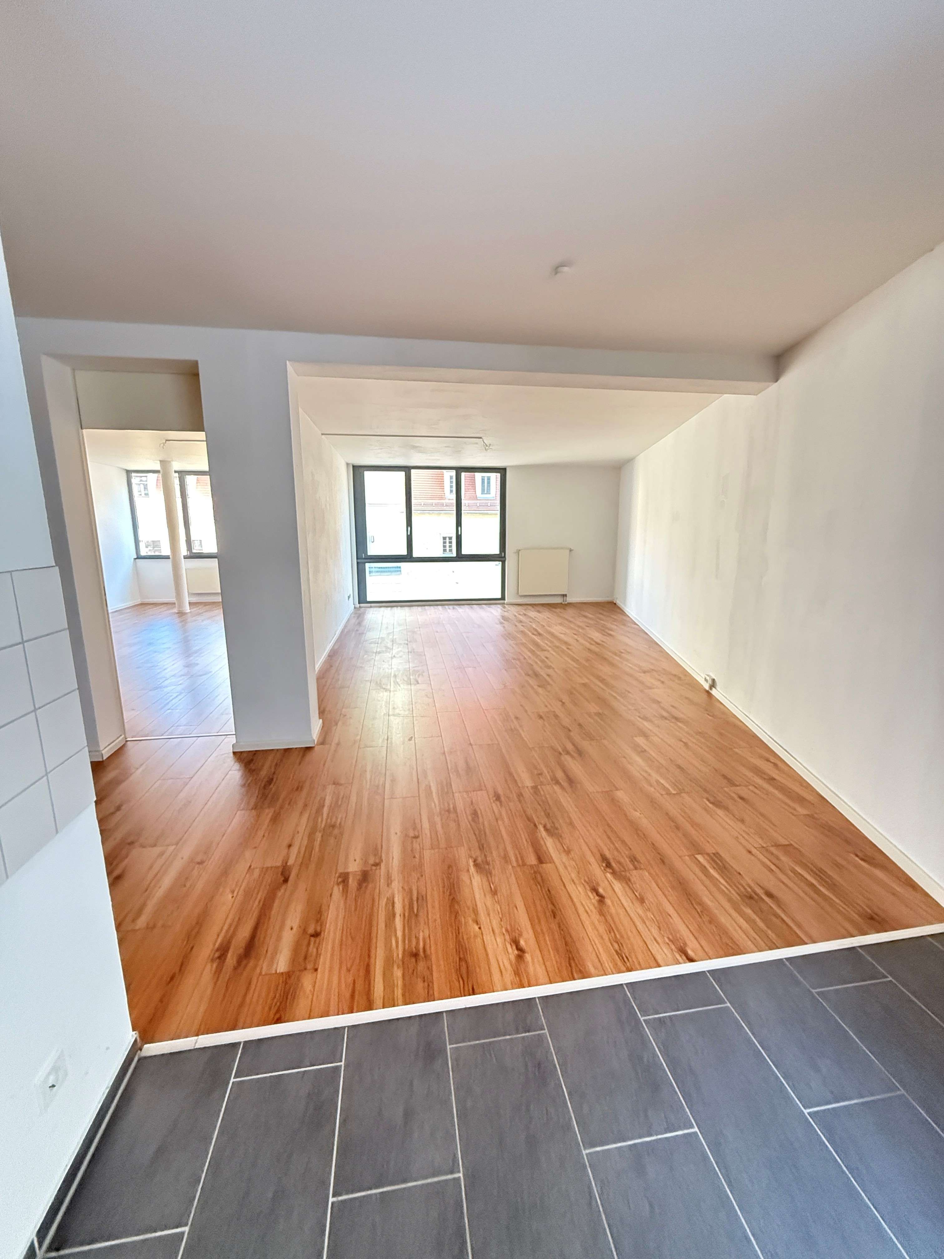 Thumbnail-Wohnung zum Mieten in Halle 768,49 € 90.41 m²