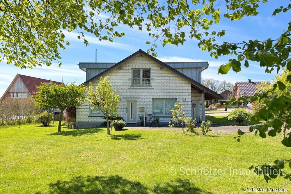 Thumbnail-Haus zum Kaufen in Hüllhorst 395.000,00 € 202 m²