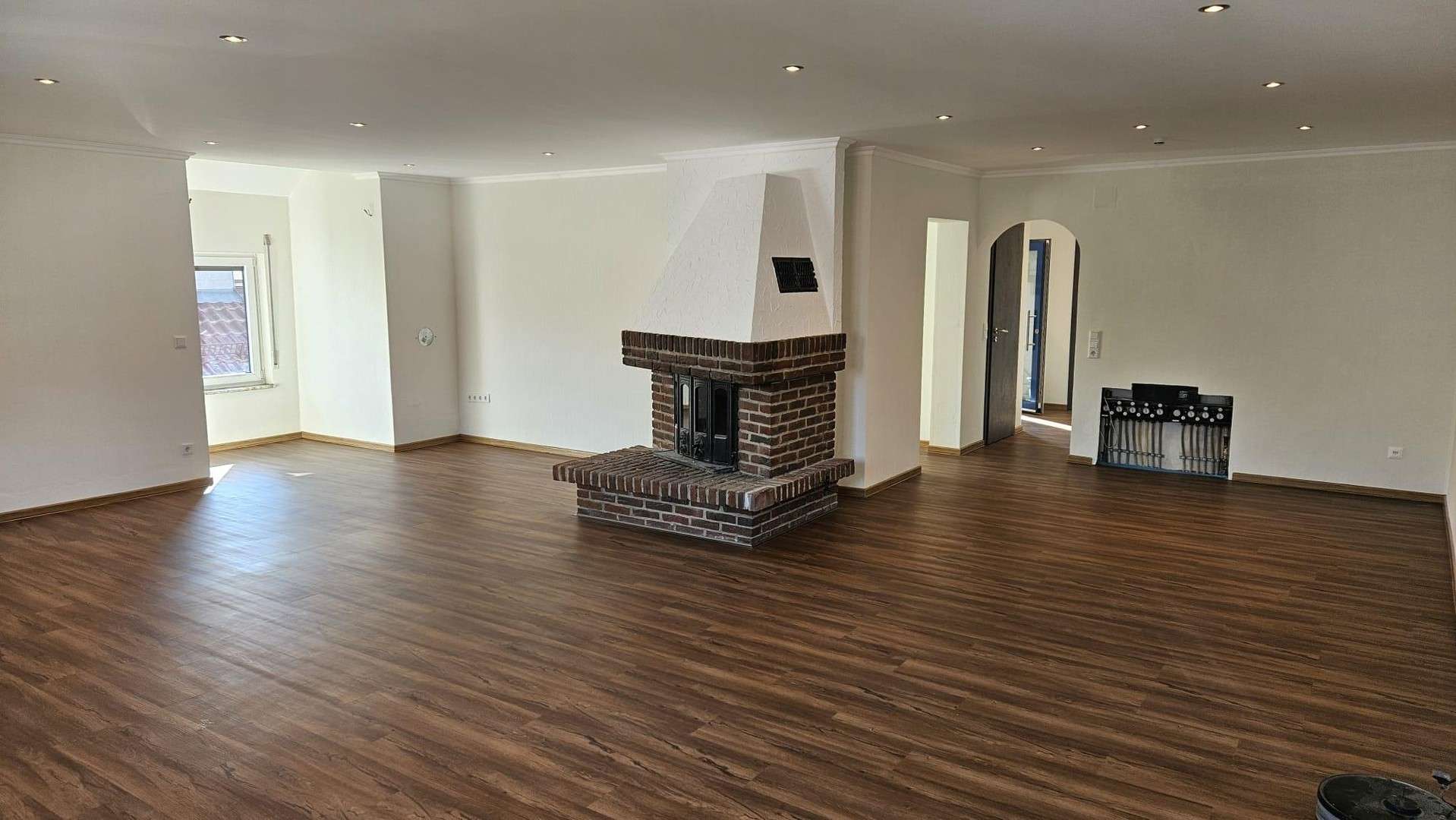 Thumbnail-Wohnung zum Mieten in Raunheim 1.950,00 € 150 m²