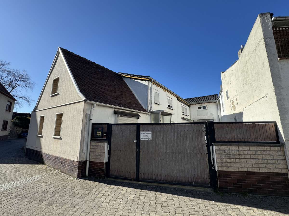 Thumbnail-Haus zum Kaufen in Osthofen 299.000,00 € 200.12 m²