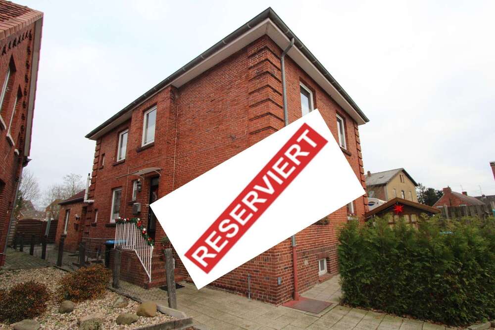 Thumbnail-Haus zum Kaufen in Weener 229.000,00 € 195 m²