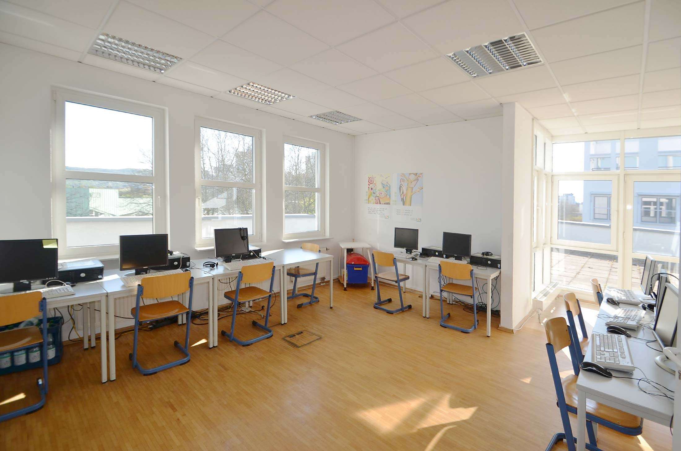 Thumbnail-Büro in Leonberg 1.450,00 € 157.86 m²