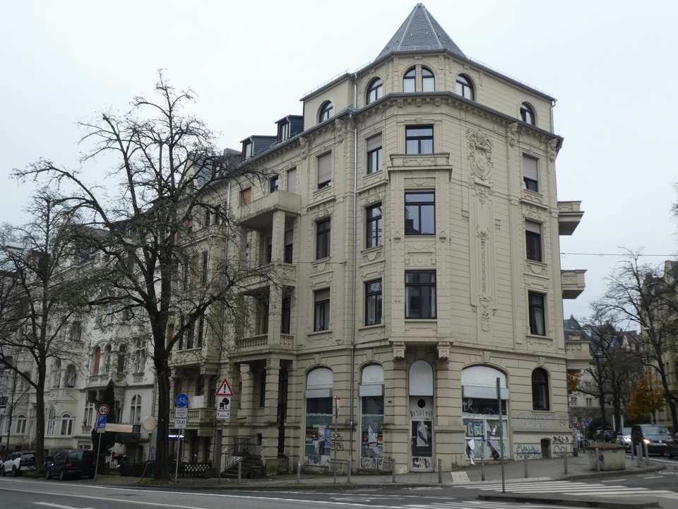 Thumbnail-Wohnung zum Kaufen in Wiesbaden 320.000,00 € 99 m²