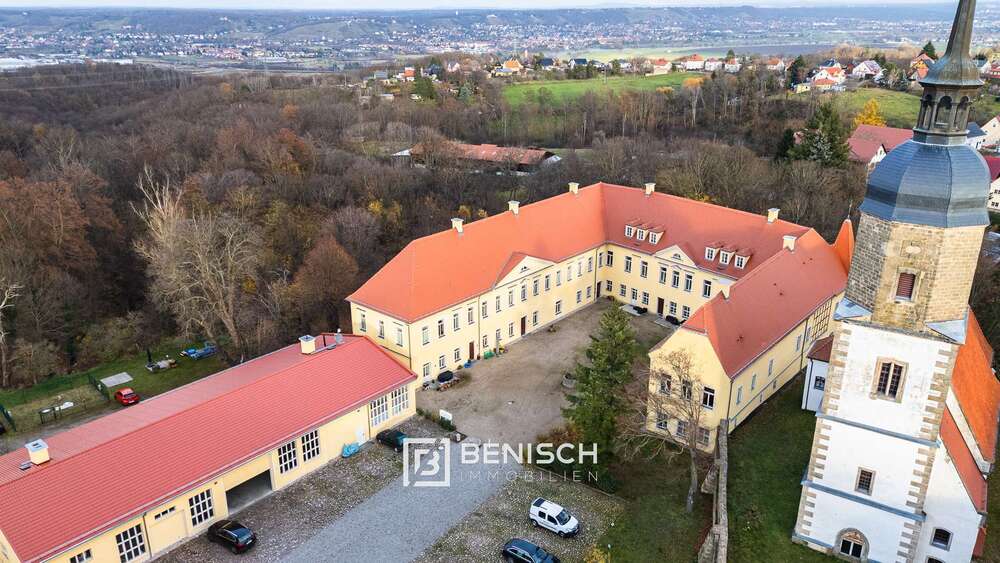 Thumbnail-Wohnung zum Kaufen in Klipphausen 180.000,00 € 69.55 m²