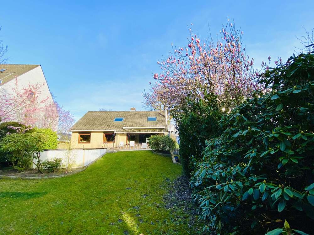 Thumbnail-Haus zum Kaufen in Bremen Horn-Lehe 485.000,00 € 138 m²