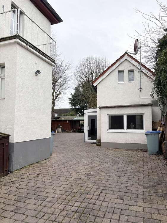 Thumbnail-Haus zum Kaufen in Rodgau 750.000,00 € 467 m²