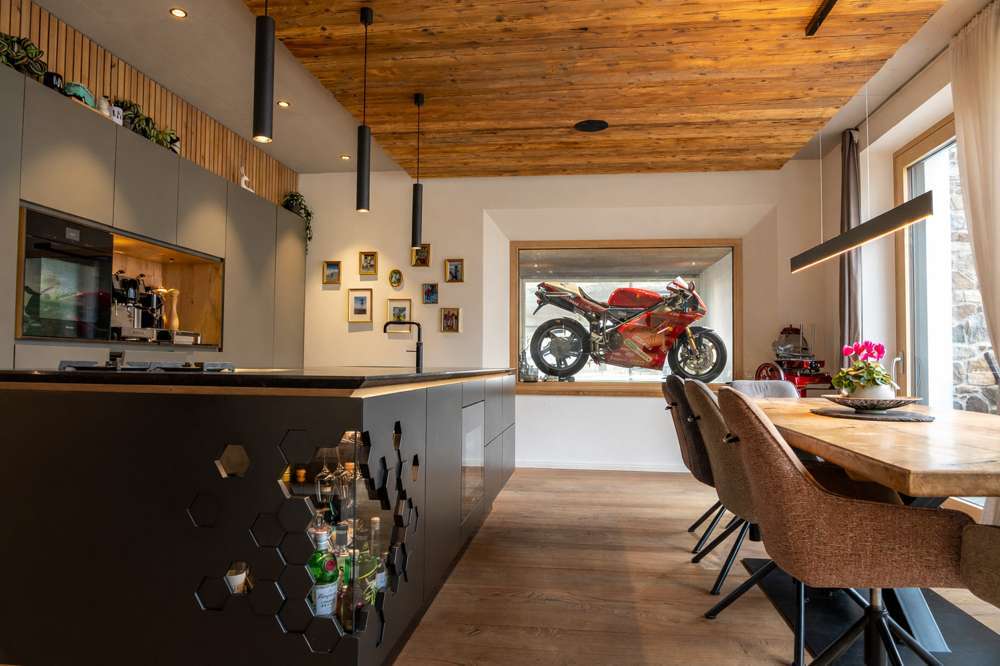 Thumbnail-Haus zum Kaufen in Hausham 2.150.000,00 € 229.22 m²