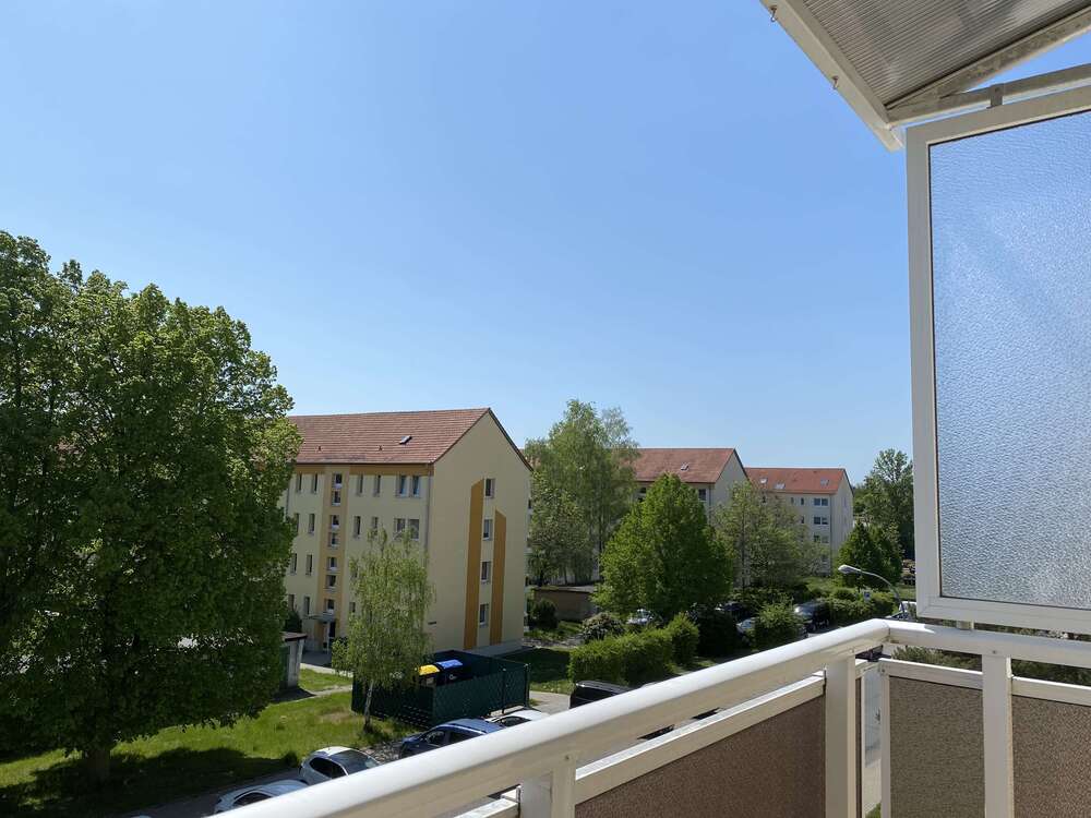 Thumbnail-Wohnung zum Mieten in Borna 342,00 € 56.96 m²
