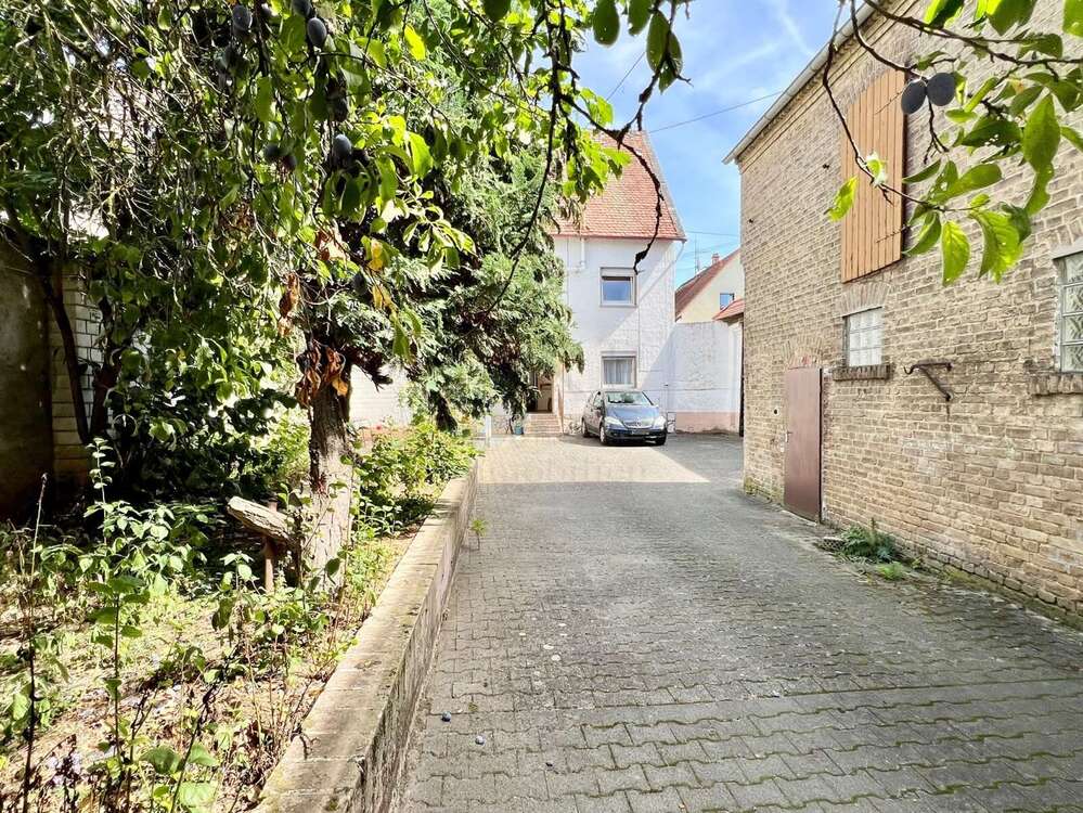 Thumbnail-Haus zum Kaufen in Wiesbaden 647.000,00 € 158 m²