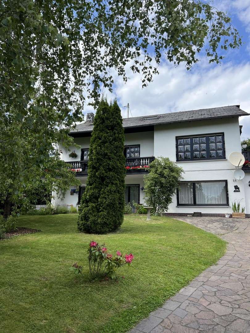 Thumbnail-Haus zum Kaufen in Mörsdorf 295.000,00 € 215 m²