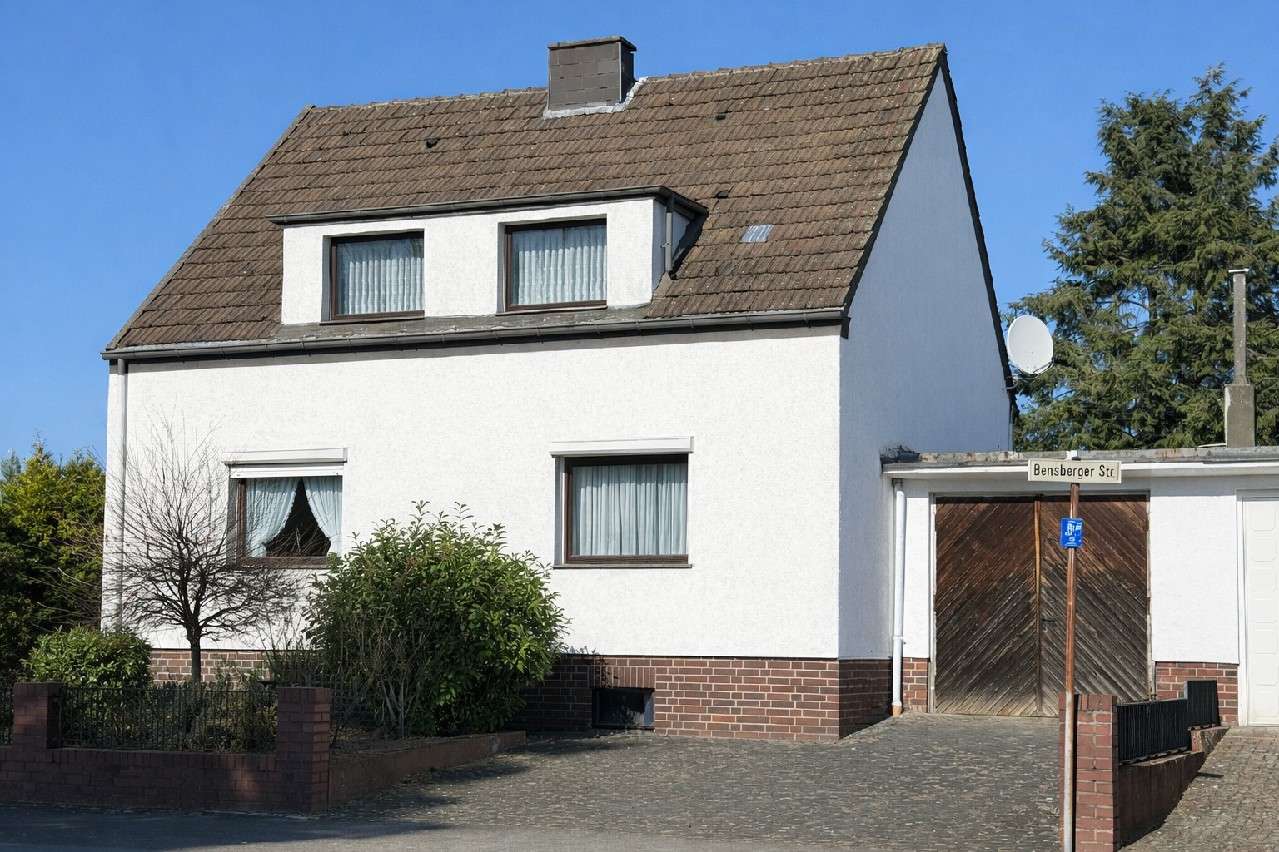 Thumbnail-Haus zum Kaufen in Leverkusen 395.000,00 € 140 m²