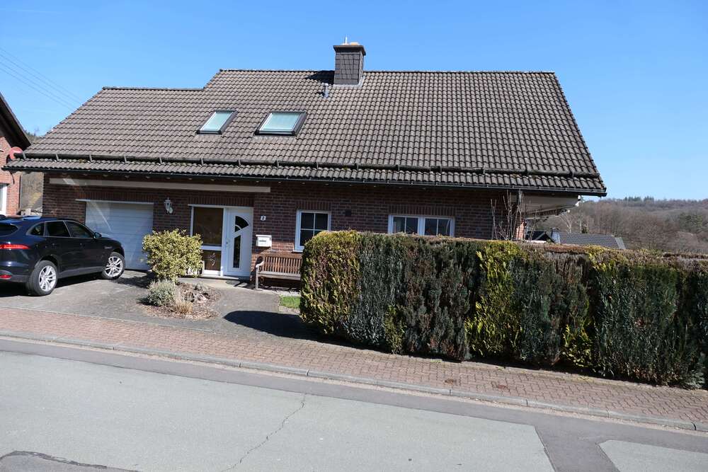 Thumbnail-Haus zum Kaufen in Hilchenbach 425.000,00 € 198 m²