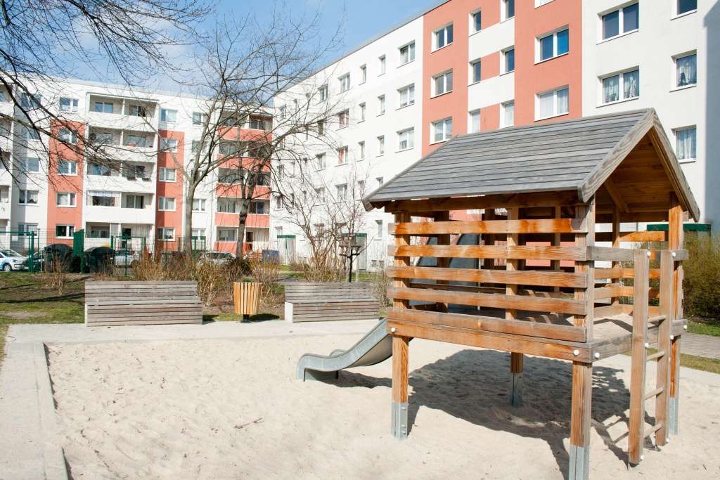 Thumbnail-Wohnung zum Mieten in Halle (Saale) 320,00 € 57.31 m²