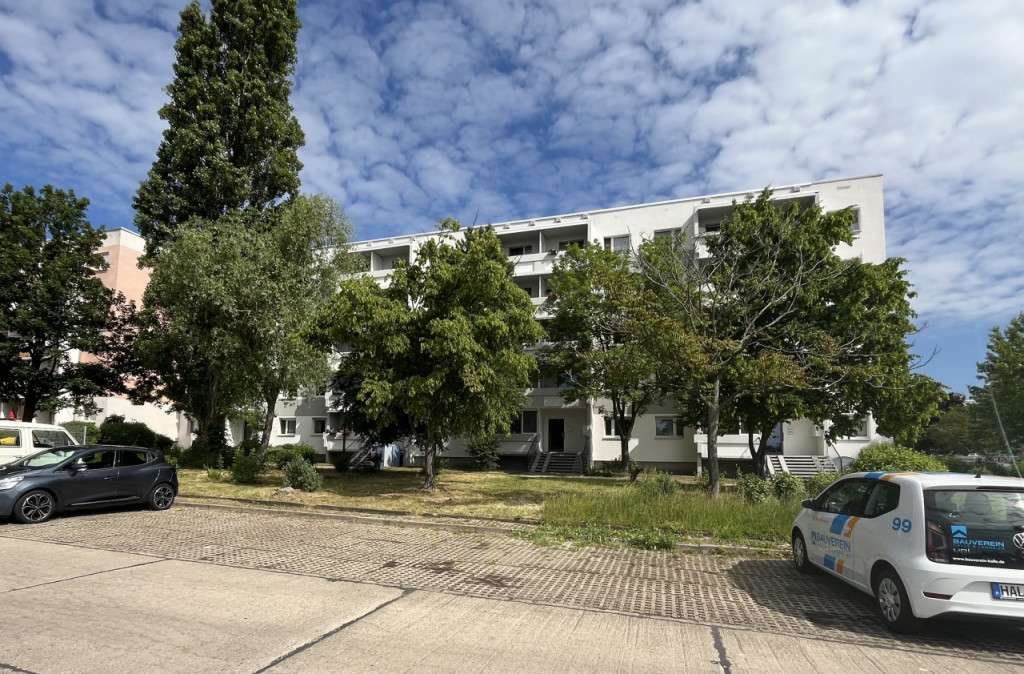 Thumbnail-Wohnung zum Mieten in Halle (Saale) 377,00 € 65.11 m²