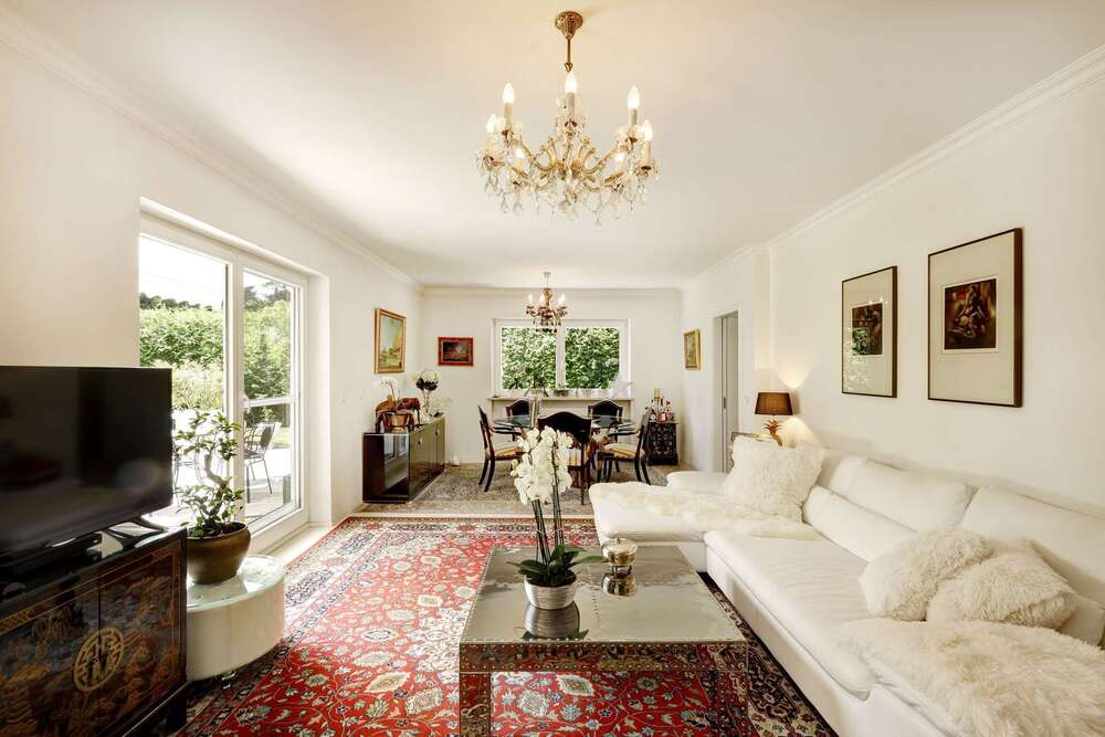 Thumbnail-Haus zum Kaufen in Grasbrunn 2.250.000,00 € 261 m²