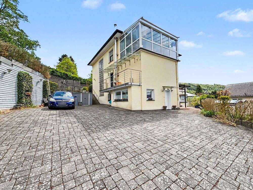 Thumbnail-Haus zum Kaufen in Plettenberg 699.000,00 € 242 m²