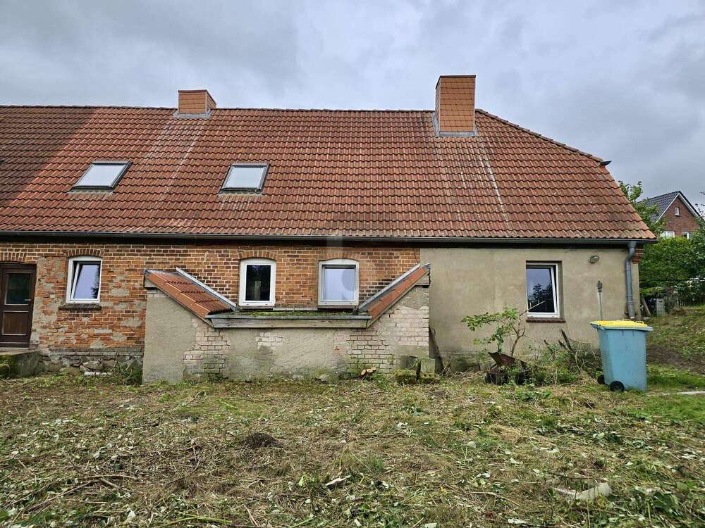 Thumbnail-Haus zum Kaufen in Plaaz 99.900,00 € 94 m²