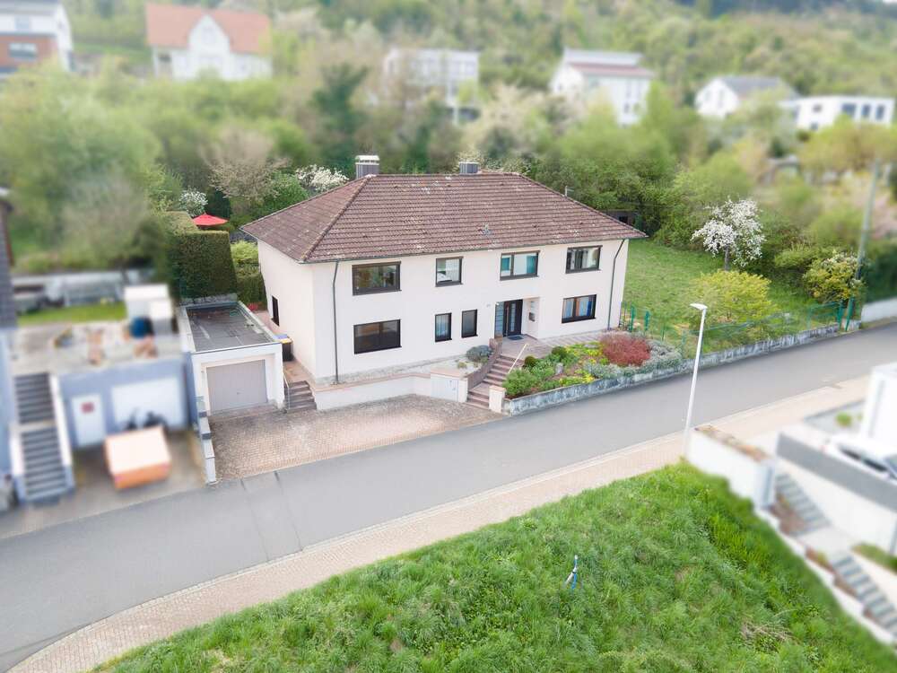 Thumbnail-Haus zum Kaufen in Erlabrunn 749.000,00 € 229 m²