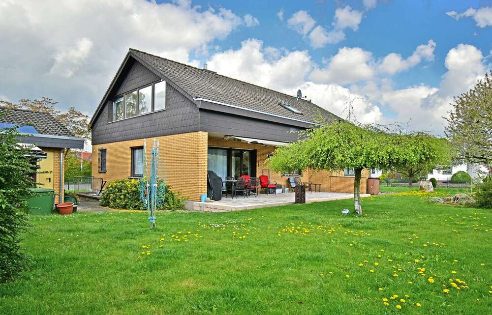 Thumbnail-Haus zum Kaufen in Wolfhagen 440.000,00 € 207.64 m²