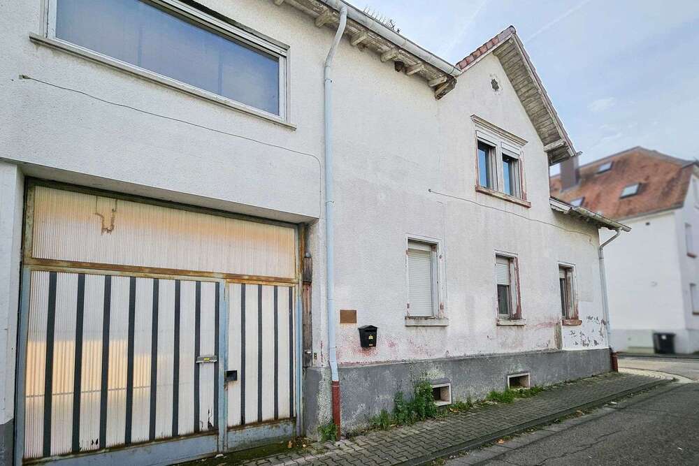 Thumbnail-Haus zum Kaufen in Roßdorf 265.000,00 € 141 m²