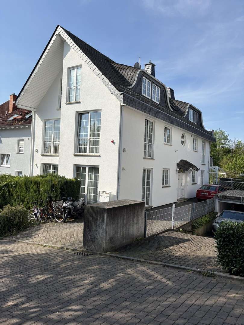 Thumbnail-Wohnung zum Mieten in Frankfurt am Main 1.590,00 € 119 m²