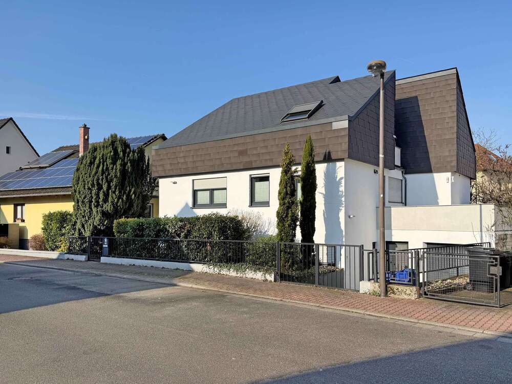 Thumbnail-Haus zum Kaufen in Hockenheim 825.000,00 € 233 m²