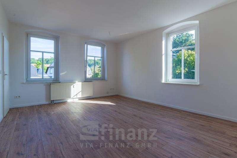 Thumbnail-Wohnung zum Mieten in Hohenstein-Ernstthal 377,03 € 68.55 m²