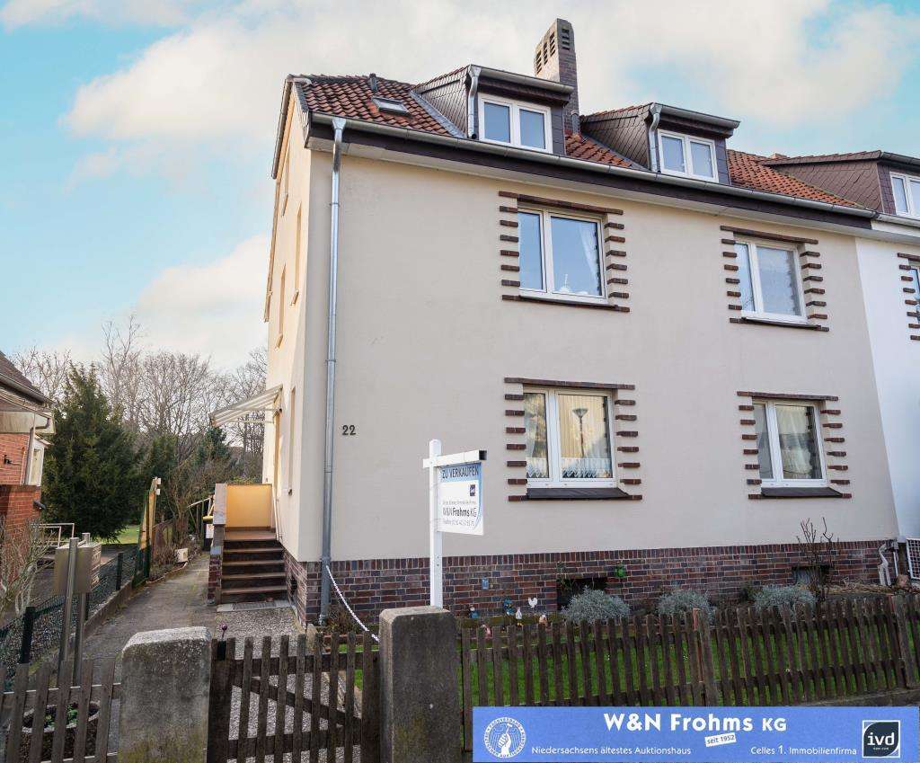 Thumbnail-Haus zum Kaufen in Celle 300.000,00 € 170 m²