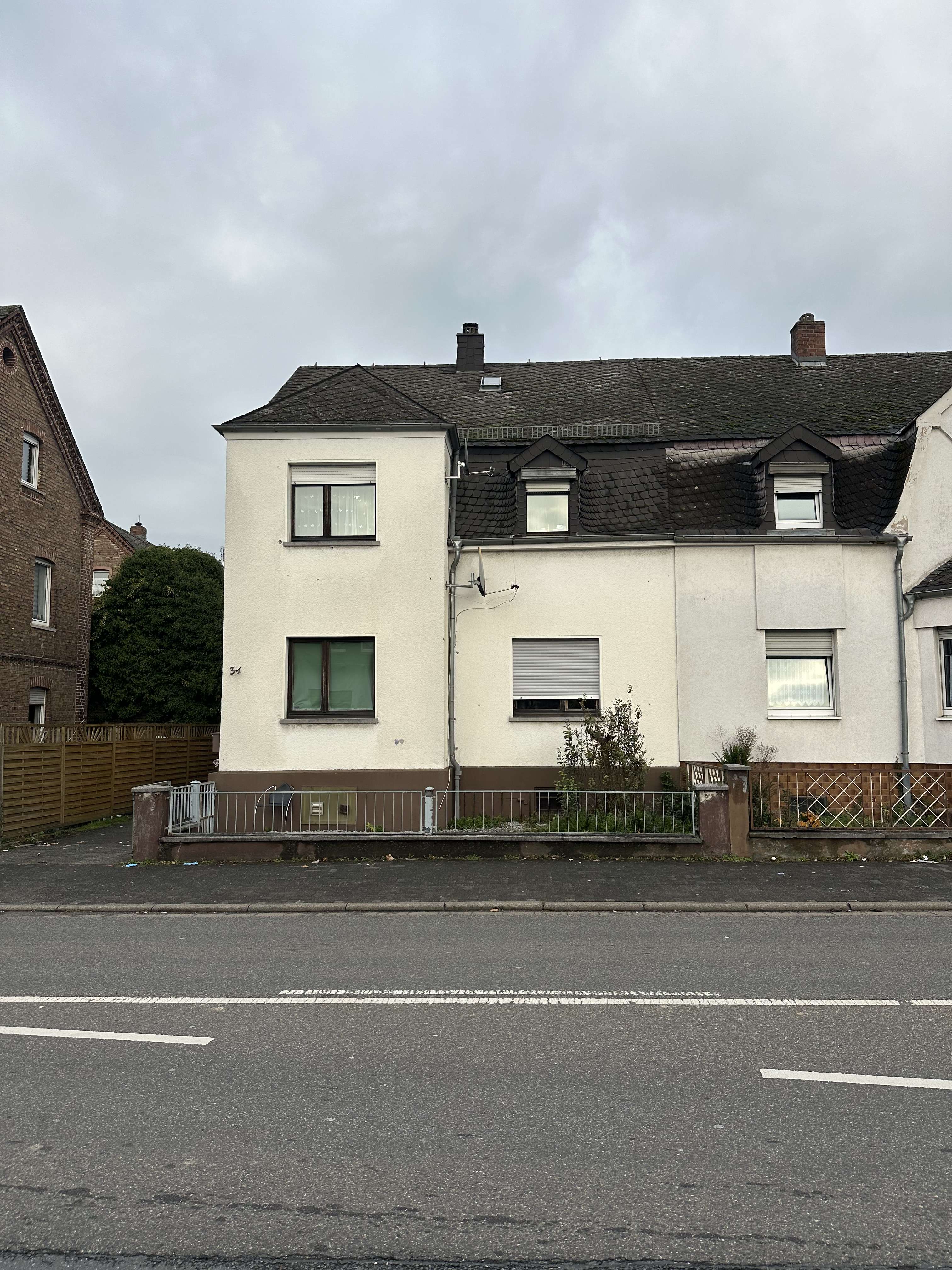 Thumbnail-Haus zum Kaufen in Elz 369.000,00 € 225 m²