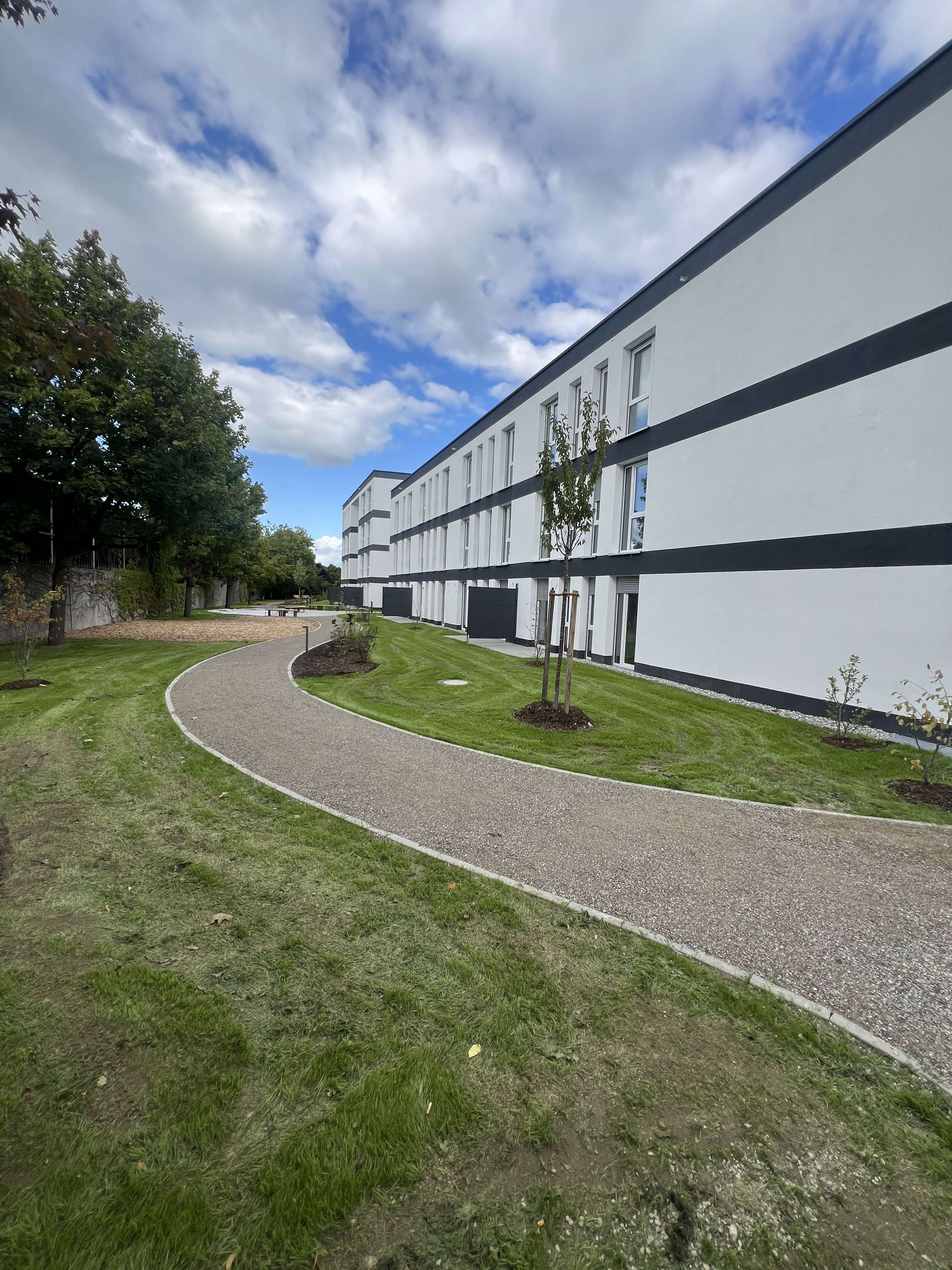 Thumbnail-Wohnung zum Mieten in Augsburg 590,00 € 24.61 m²