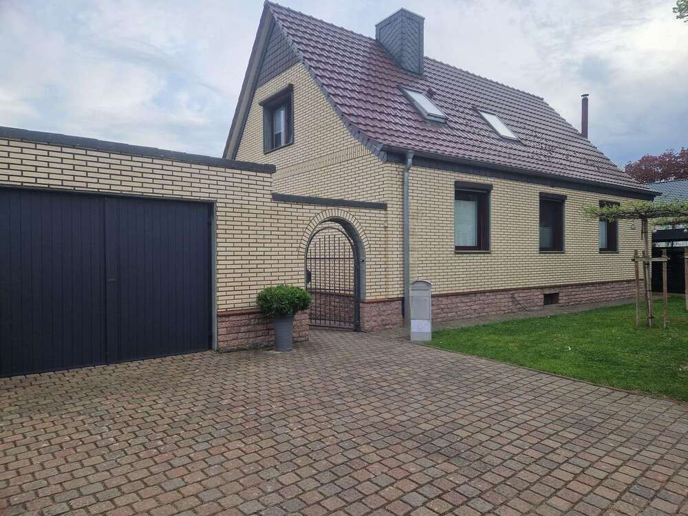 Thumbnail-Haus zum Kaufen in Niederndodeleben 377.000,00 € 122 m²