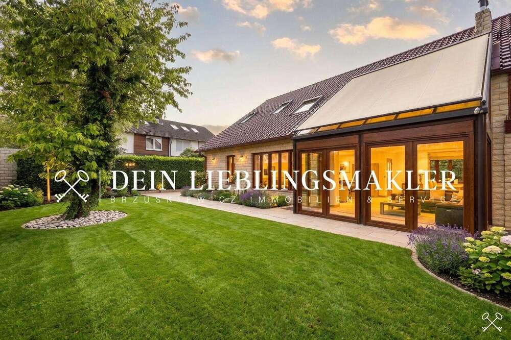 Thumbnail-Haus zum Kaufen in Kaarst 1.590.000,00 € 300 m²