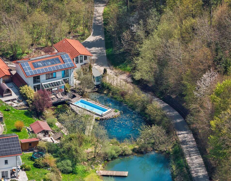 Thumbnail-Haus zum Kaufen in Weyarn 1.980.000,00 € 237 m²