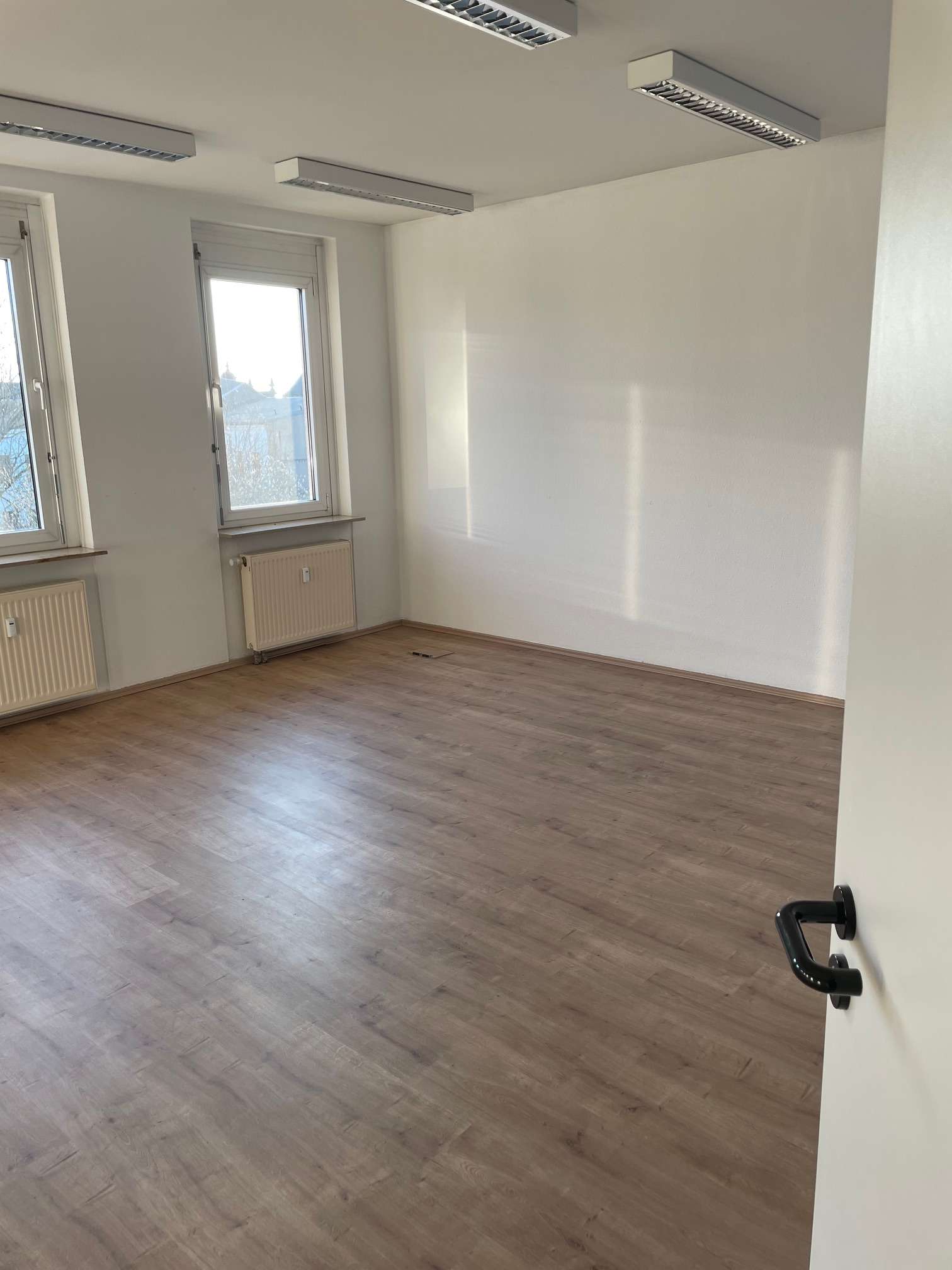 Thumbnail-Büro in Chemnitz 149,00 € 36.45 m²
