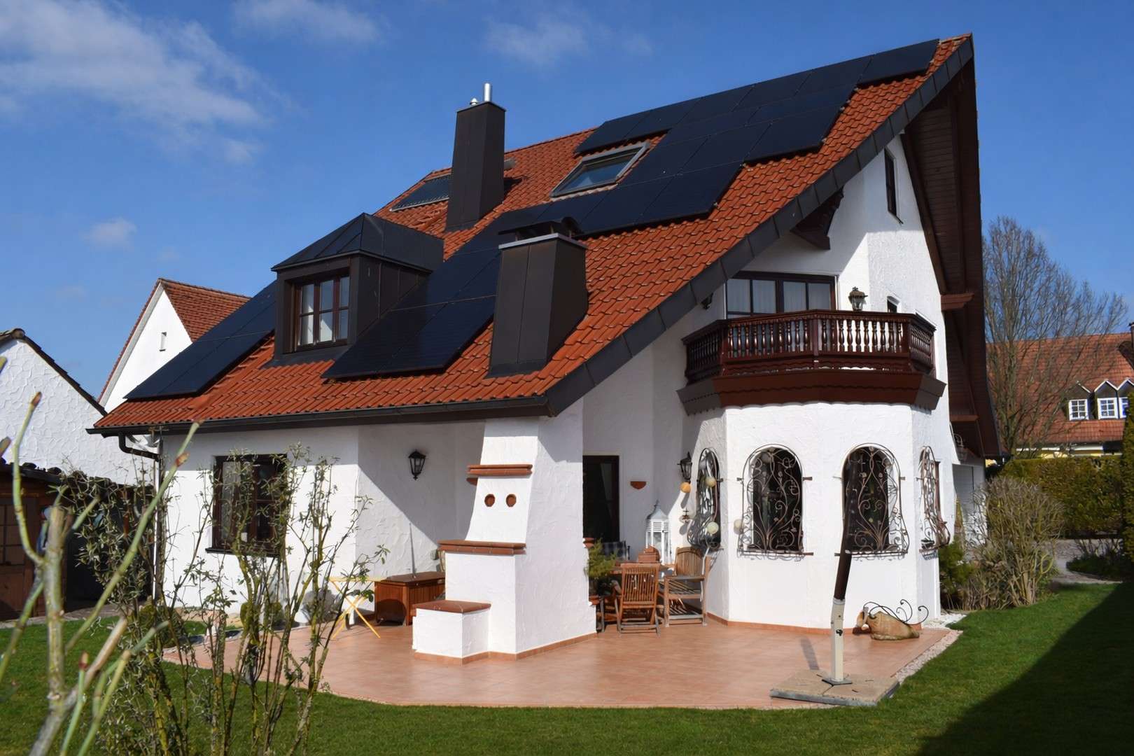 Thumbnail-Haus zum Kaufen in Neusäß 1.750.000,00 € 277.53 m²