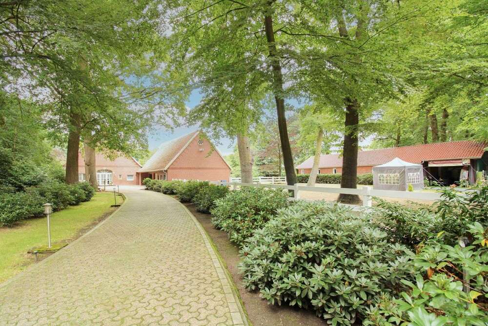 Thumbnail-Haus zum Kaufen in Lindern 675.000,00 € 220.12 m²