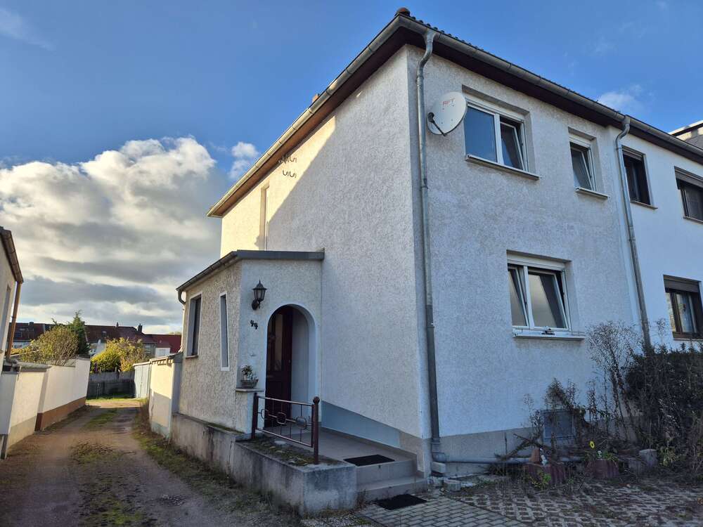 Thumbnail-Haus zum Kaufen in Aken 54.000,00 € 80 m²