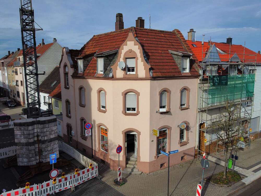 Thumbnail-Haus zum Kaufen in Pirmasens 130.000,00 € 143.9 m²