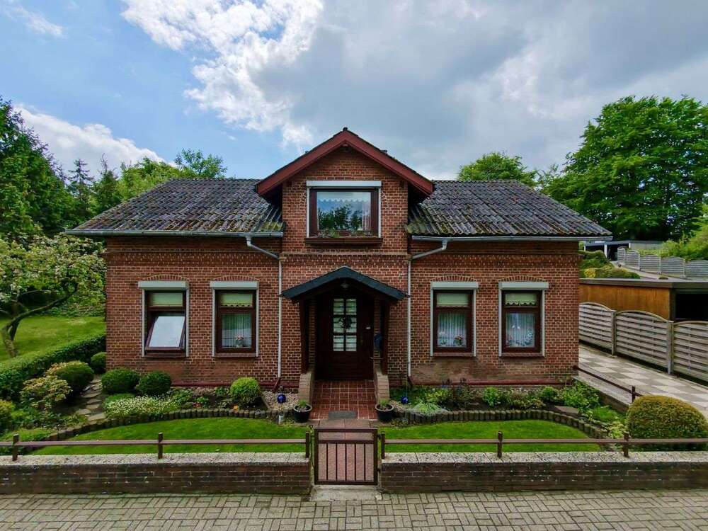 Thumbnail-Haus zum Kaufen in Süderbrarup 160.000,00 € 108 m²
