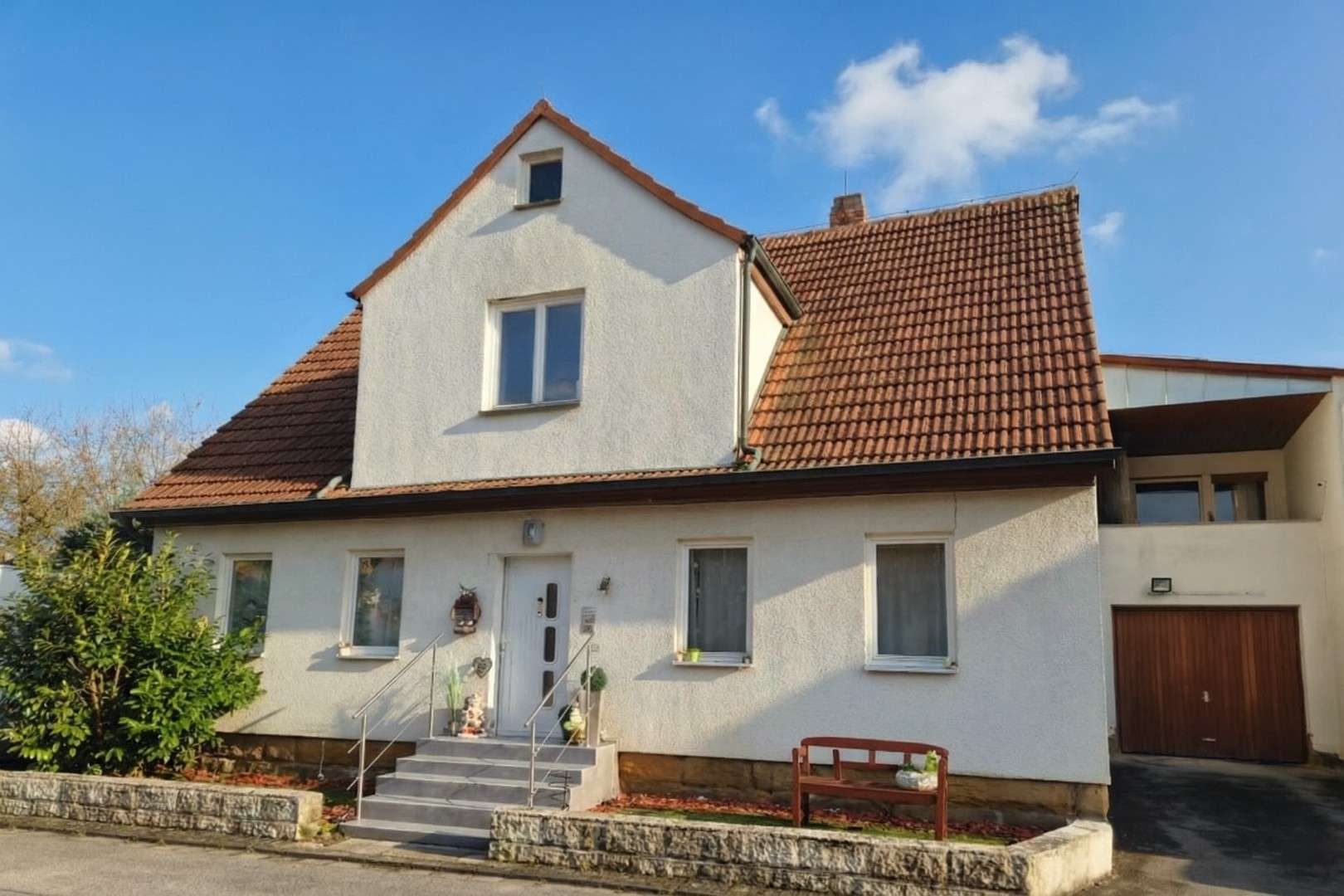 Thumbnail-Haus zum Kaufen in Michelau in Oberfranken 380.000,00 € 312.5 m²