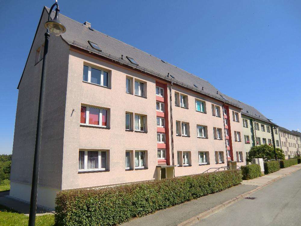 Thumbnail-Wohnung zum Mieten in Auma-Weidatal 350,20 € 41.2 m²