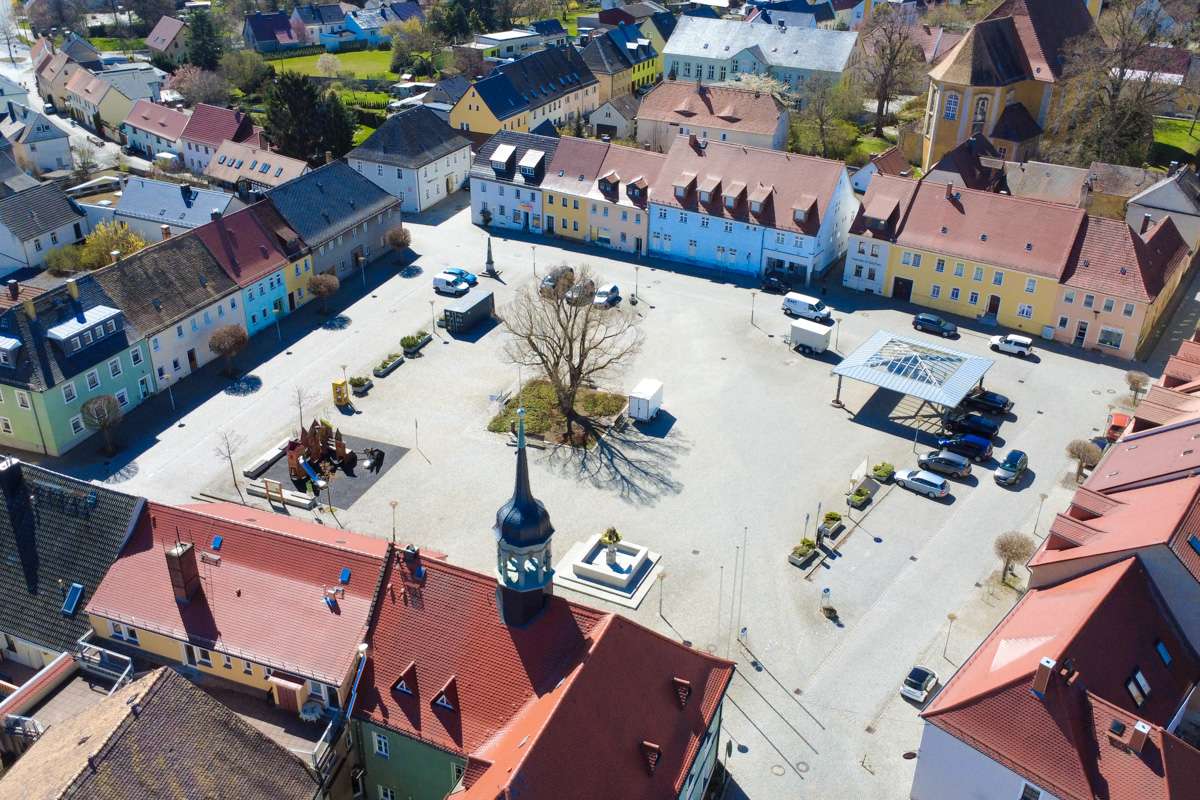 Thumbnail-Haus zum Kaufen in Elstra 215.000,00 € 107.25 m²